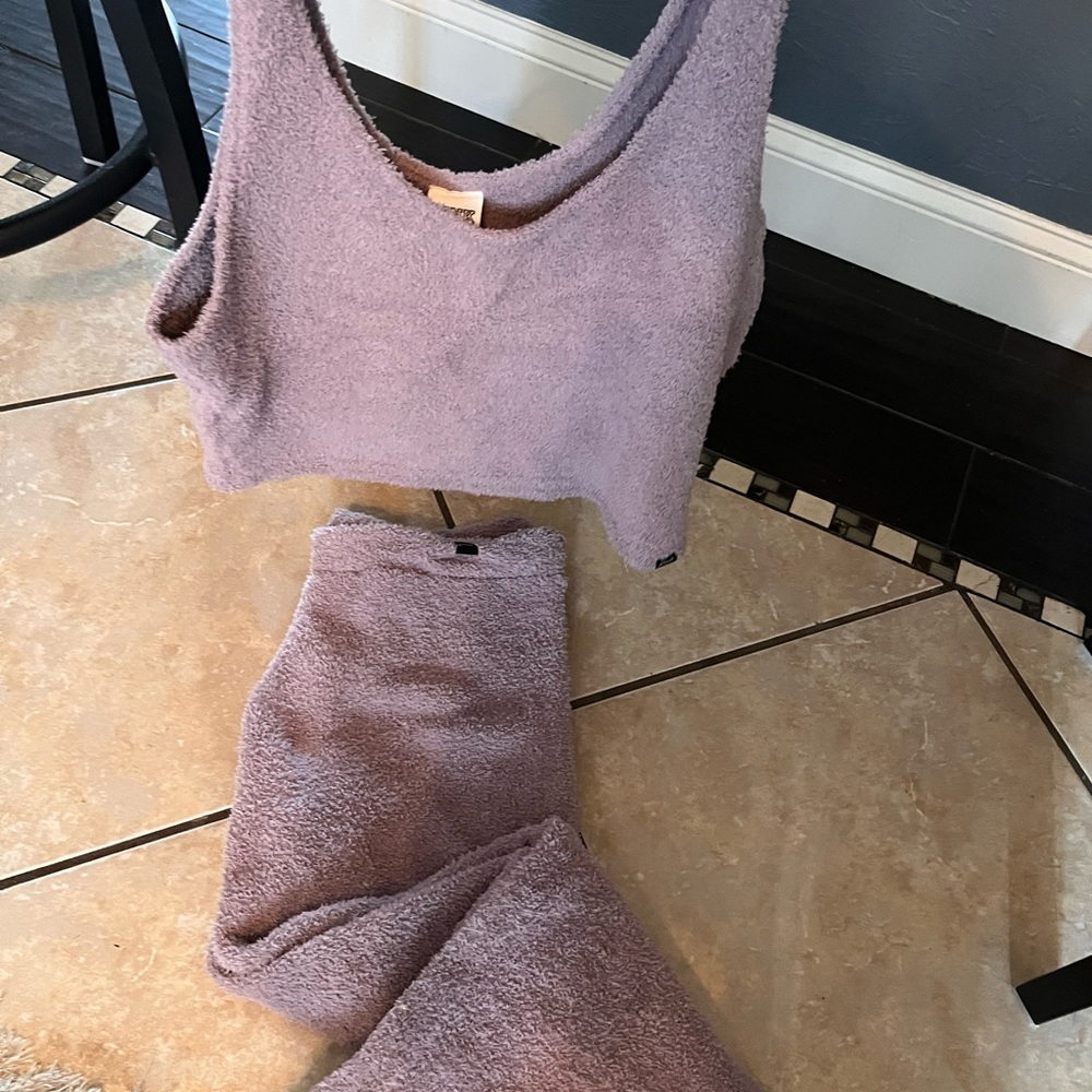 Two piece lounge outfit
